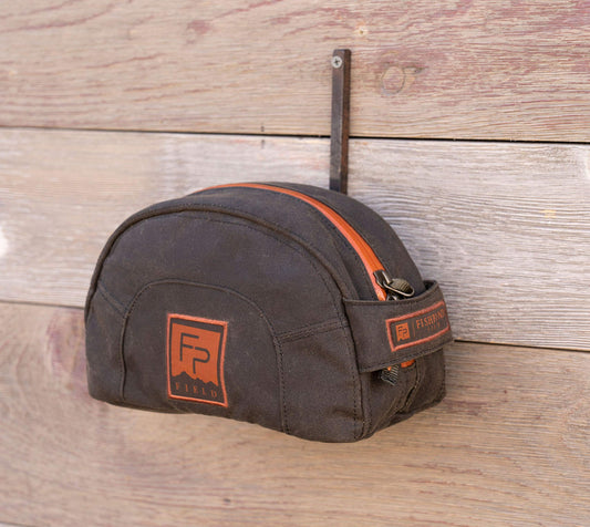 fishpond Cabin Creek Toiletry Kit, Peat Moss